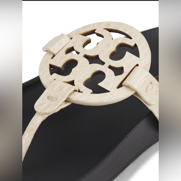 🆕Tory Burch Authentic Leather Miller Cloud Leather Thong Slides Navy/Cream 8 M - Picture 6 of 12